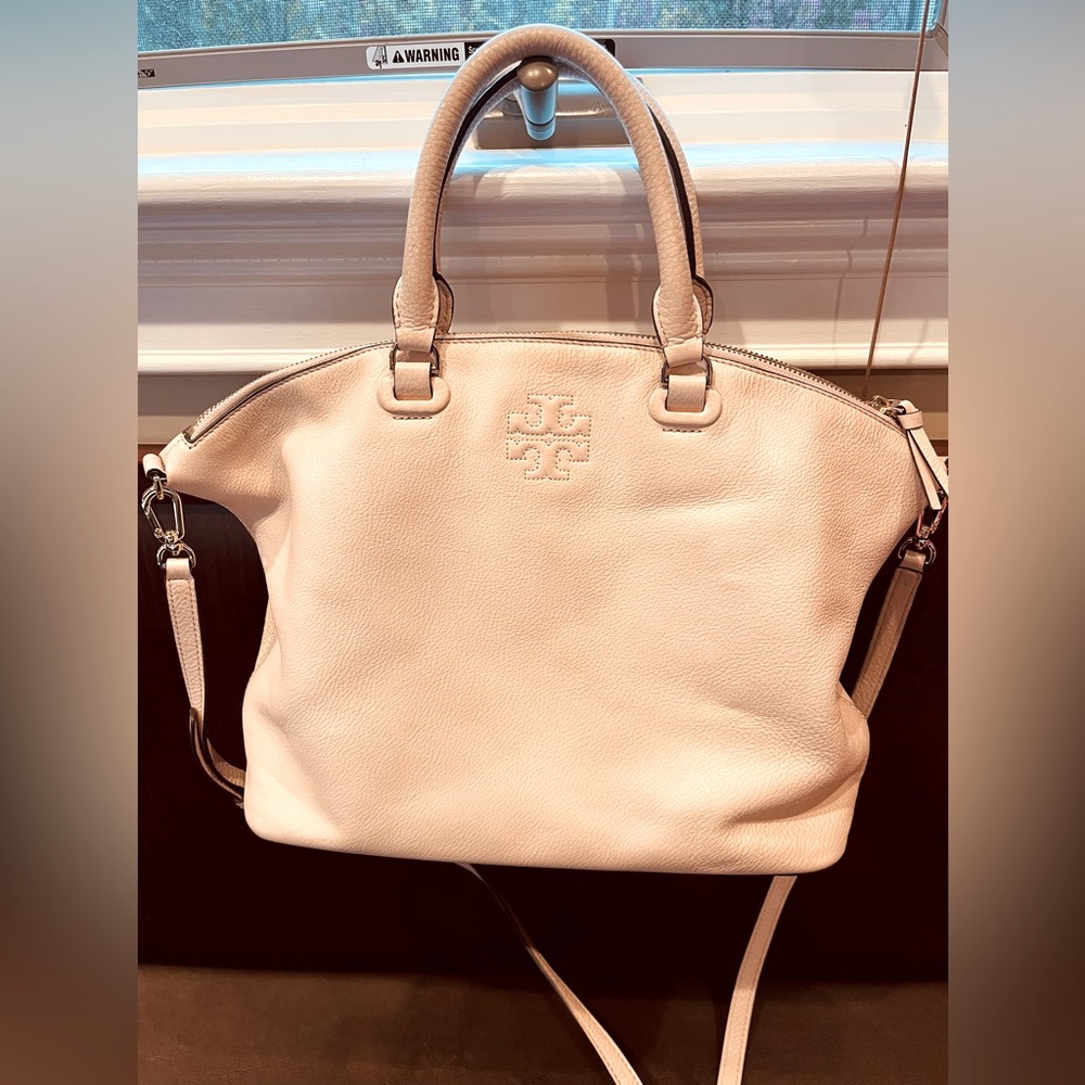 Pretty Light Pink Tory Burch Leather Handbag